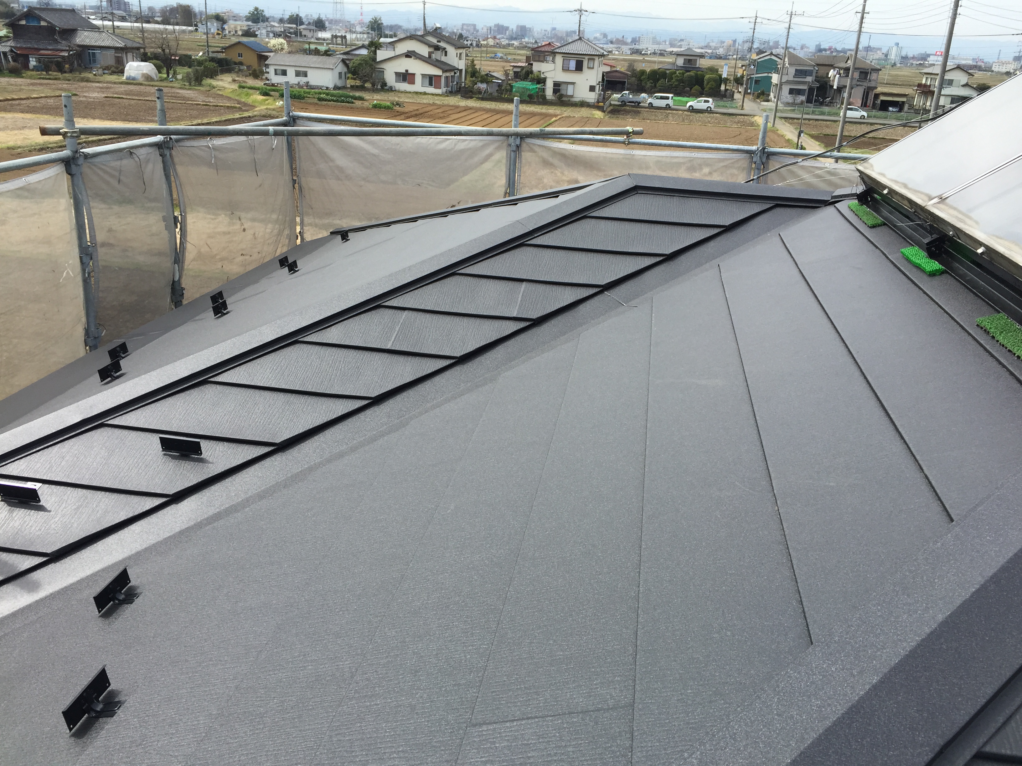 5月23日　埼玉県富士見市K様　屋根ガルバリウム、外壁塗装工事　着工します。