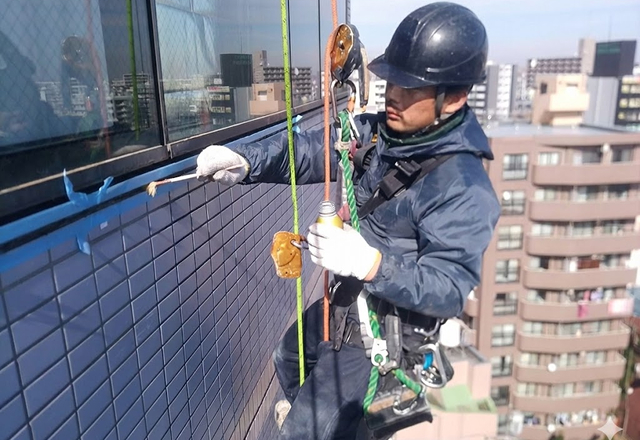 無足場工法(ロープアクセス施工)